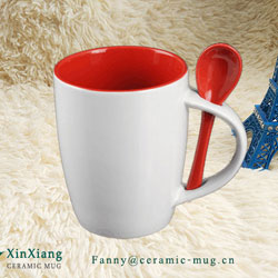 Red Color Glazed Ceramic Mugs with Spoon