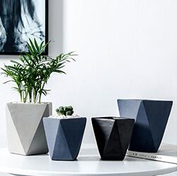 Hot sale black geometric small concrete flower pot 