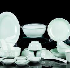 Jingdezhen antibacterial ceramic tableware set